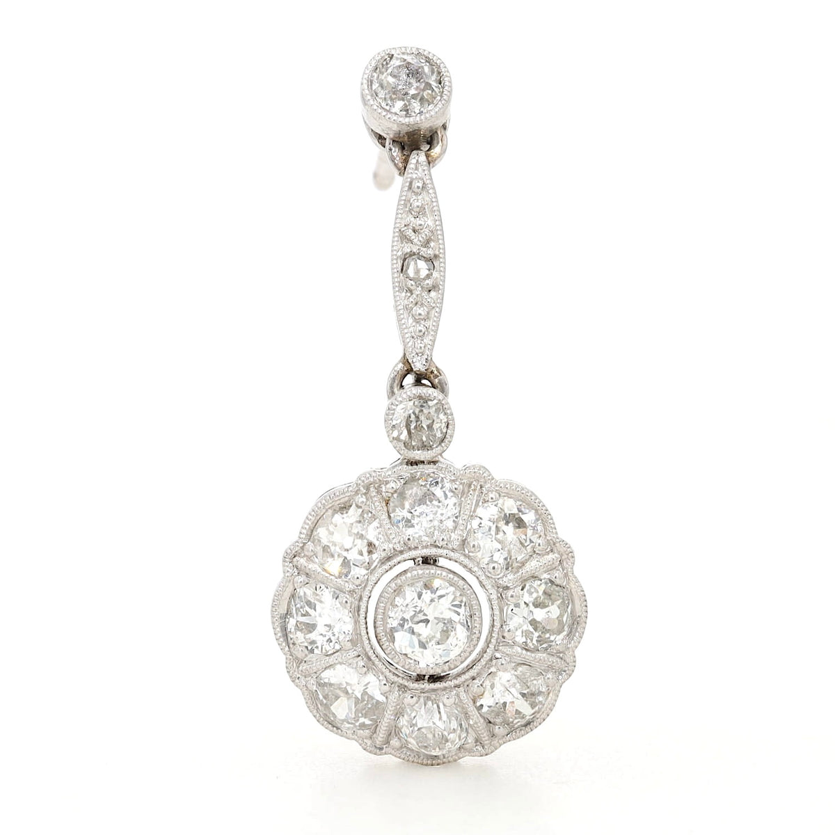 Art Deco Ohrringe in 585/750er Weißgold und Platin mit insgesamt ca. 1,8 ct Diamanten, , einzeln hängend frontal