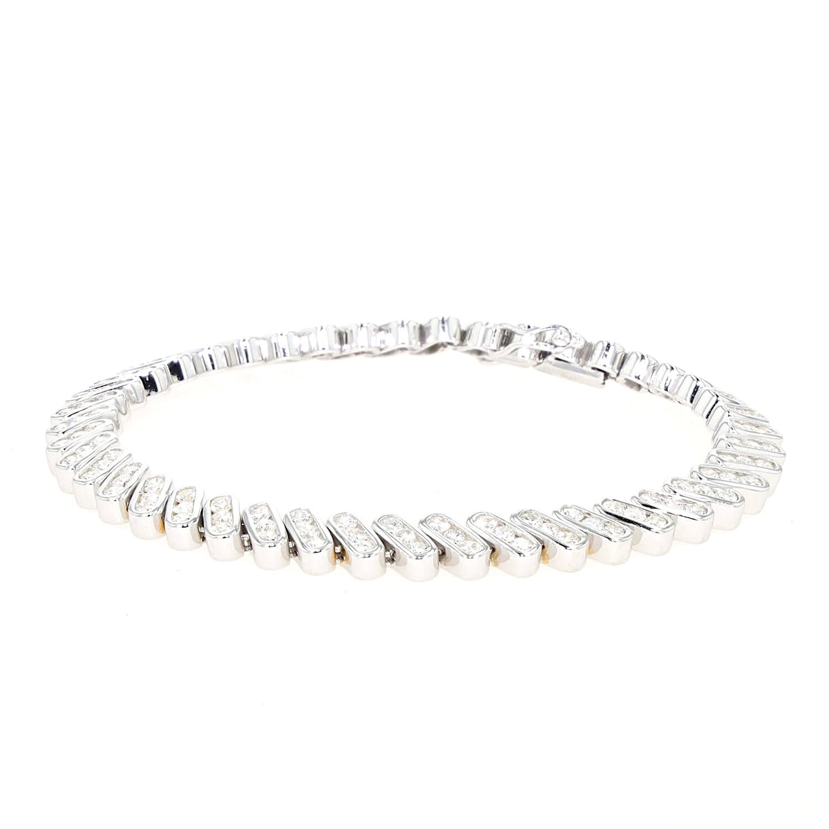 Tennisarmband in 585er Weißgold mit ca. 2,5 ct Brillanten, liegend geschlossen leicht links gedreht mit leichter Draufsicht