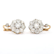 1 Paar Ohrringe, Frankreich um 1910 in 750er Gelbgold, Platin mit Diamanten, liegend frontal