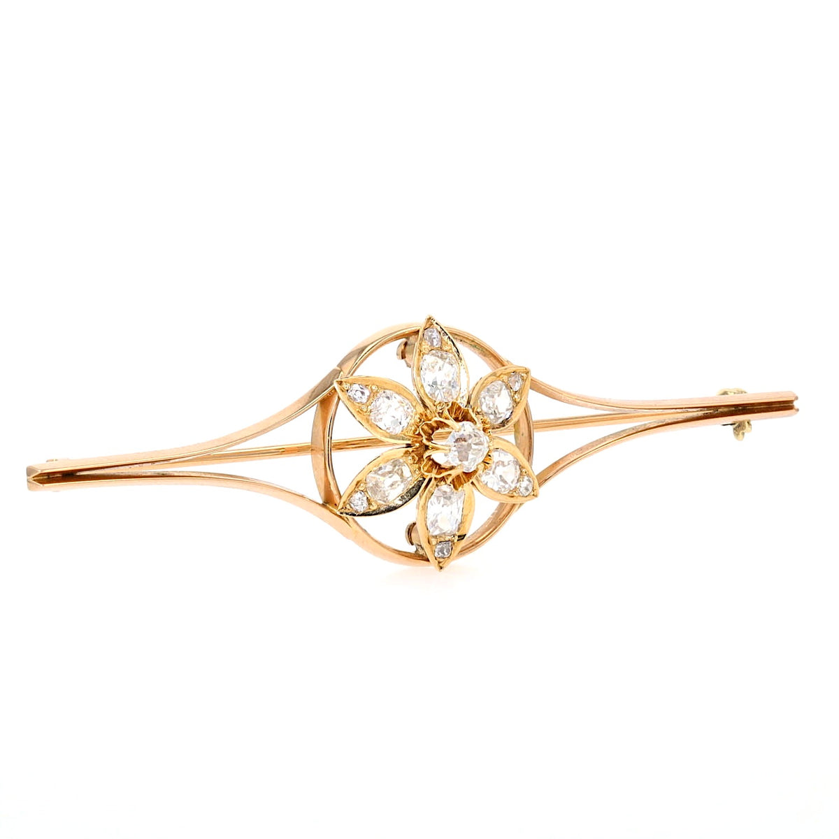 Belle Époque Brosche in 585er Rotgold mit insgesamt ca. 1,77 ct Diamanten, liegend rechts gedreht