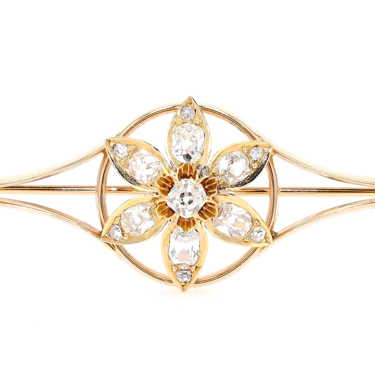 Belle Époque Brosche in 585er Rotgold mit insgesamt ca. 1,77 ct Diamanten, liegend frontal Nahaufnahme Mittelstück